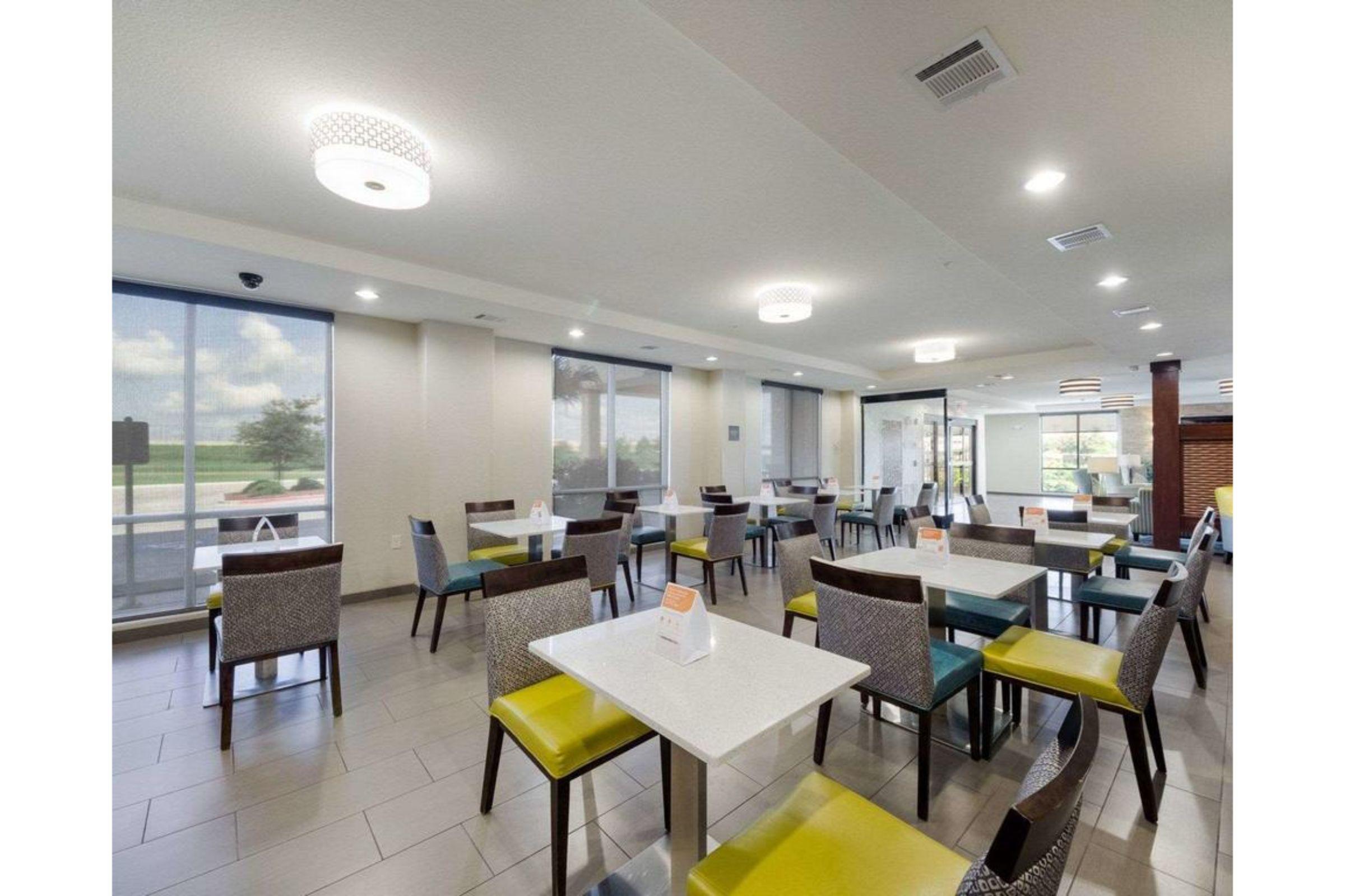 Comfort Inn & Suites Victoria North Zewnętrze zdjęcie